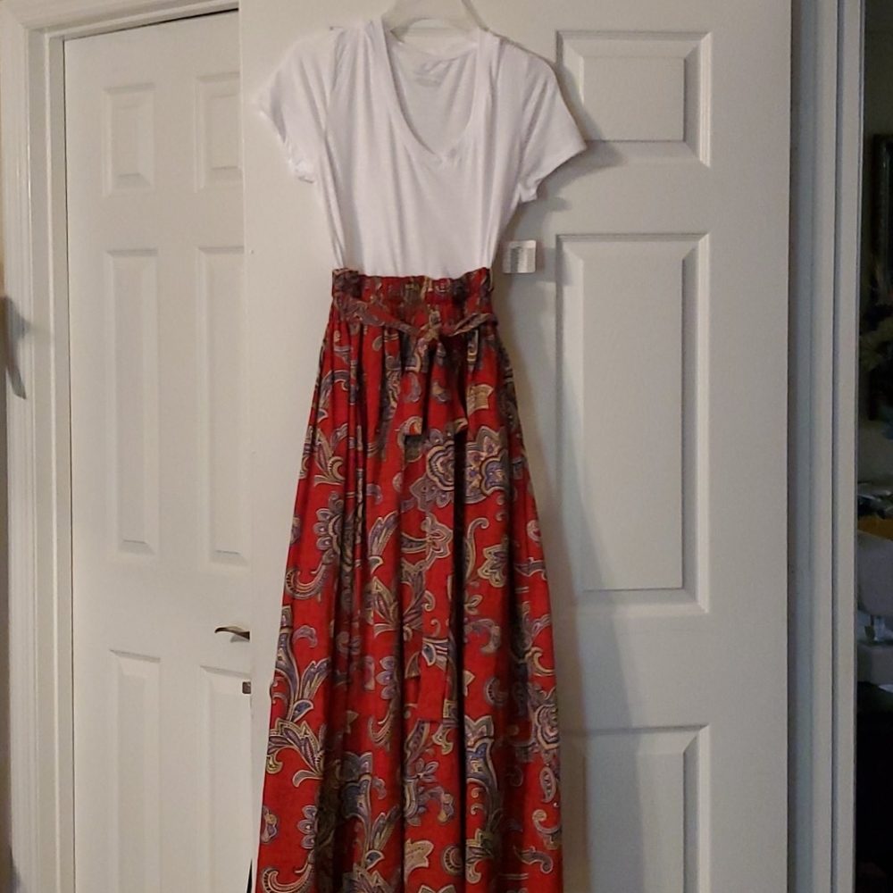 T Shirt / Skirt